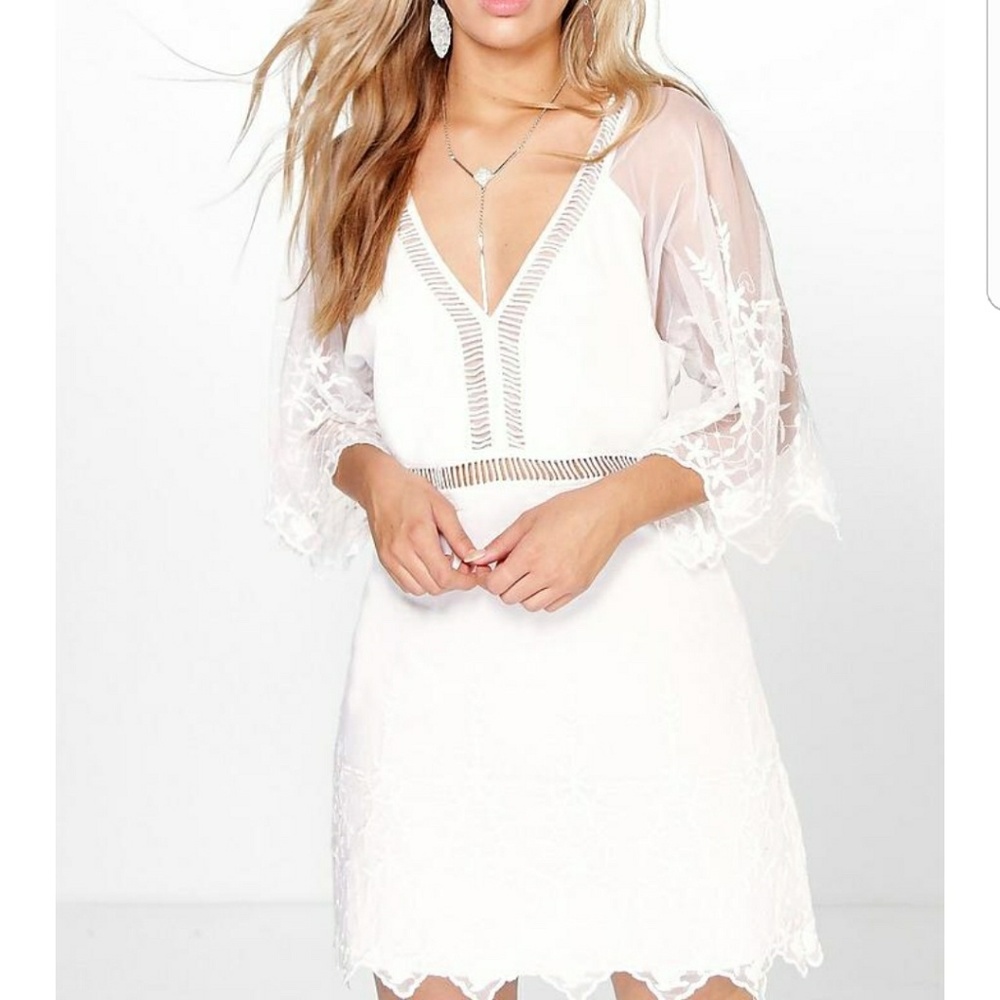 NBW Boohoo Plus White Embroidered Dress